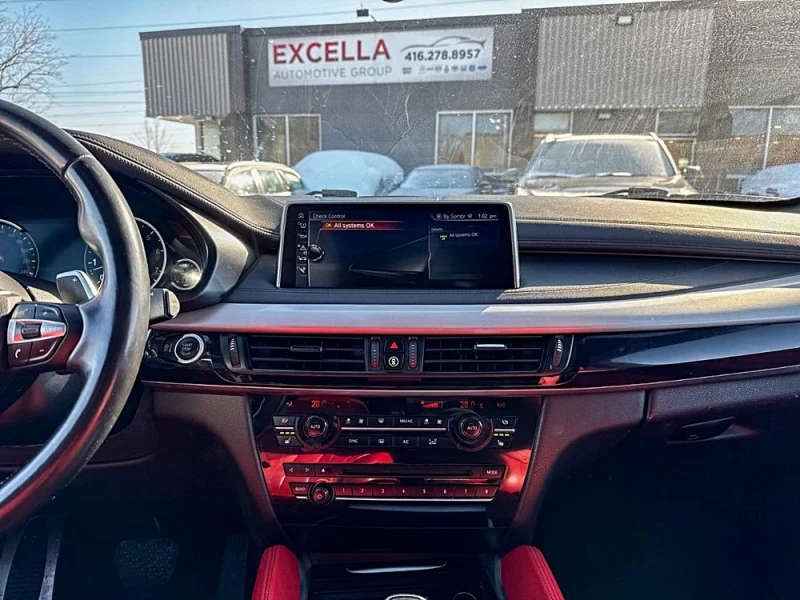 BMW X6 2017* HEAD-UP* M-PACK* DRIVER ASSIST* HARMAN* RED , снимка 12 - Автомобили и джипове - 53475647