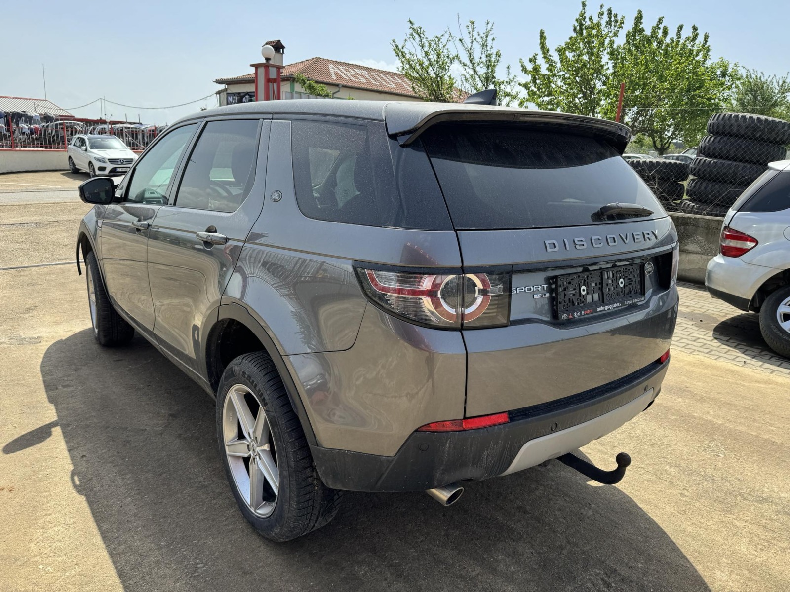 Land Rover Discovery 2.0 TD4 HSE - изображение 1