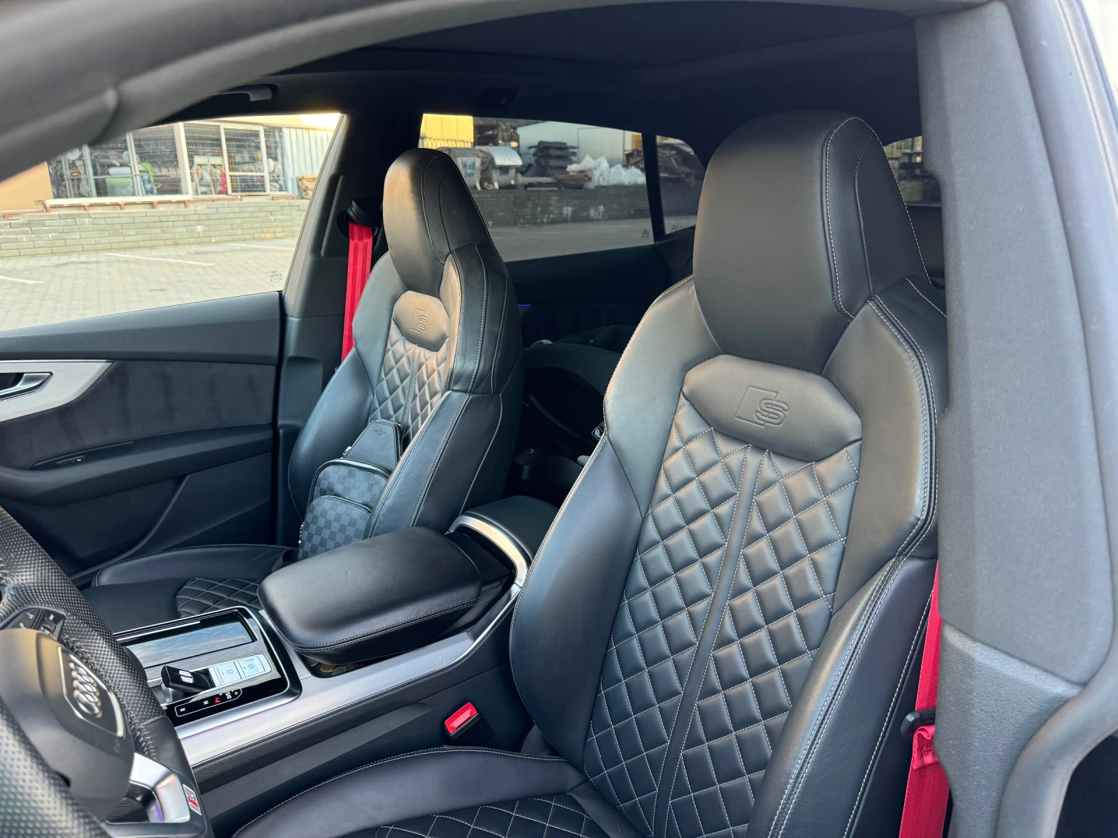 Audi Q8 5.0TDI SQ8 OPTIC S-line x 3 Вакум;360 камера;пано | Mobile.bg — изображение 11
