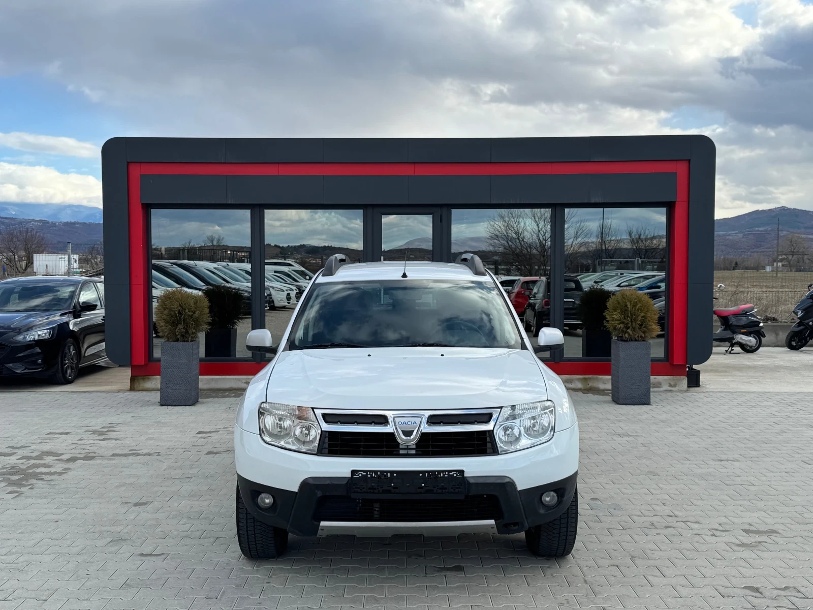 Dacia Duster 1.6i - изображение 8