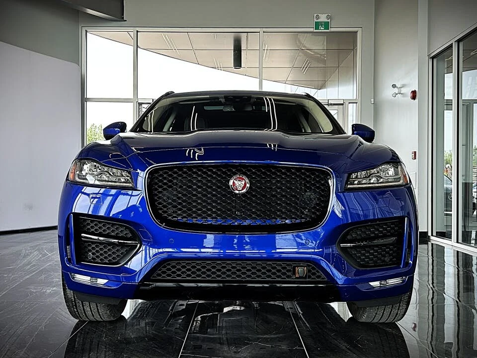 Jaguar F-PACE 20D MERIDIAN* LANE ASSIST* ПАНО* ПОДГРЕВ* МАСАЖ - изображение 2