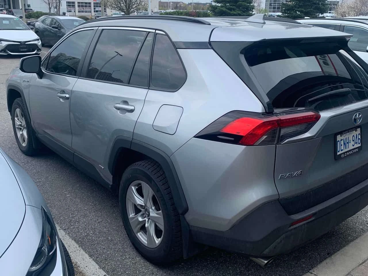 Toyota Rav4 * Hybrid XLE * ОТ ПРЕДСТАВИТЕЛСТВО НА TOYOTA, снимка 4 - Автомобили и джипове - 54507896