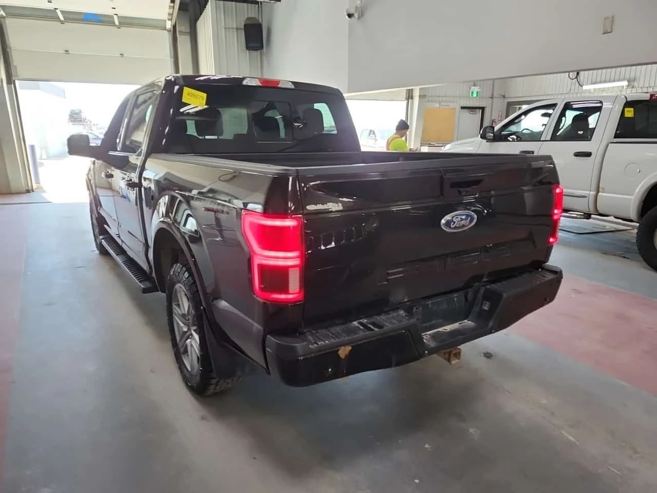 Ford F150 * LARIAT SHORT BED* ГЛАВНО ПРЕДСТАВИТЕЛСТВО* , снимка 4 - Автомобили и джипове - 54619718