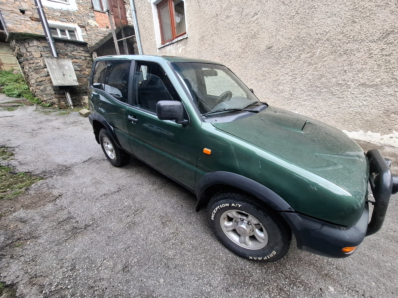 Nissan Terrano, снимка 2 - Автомобили и джипове - 54749334