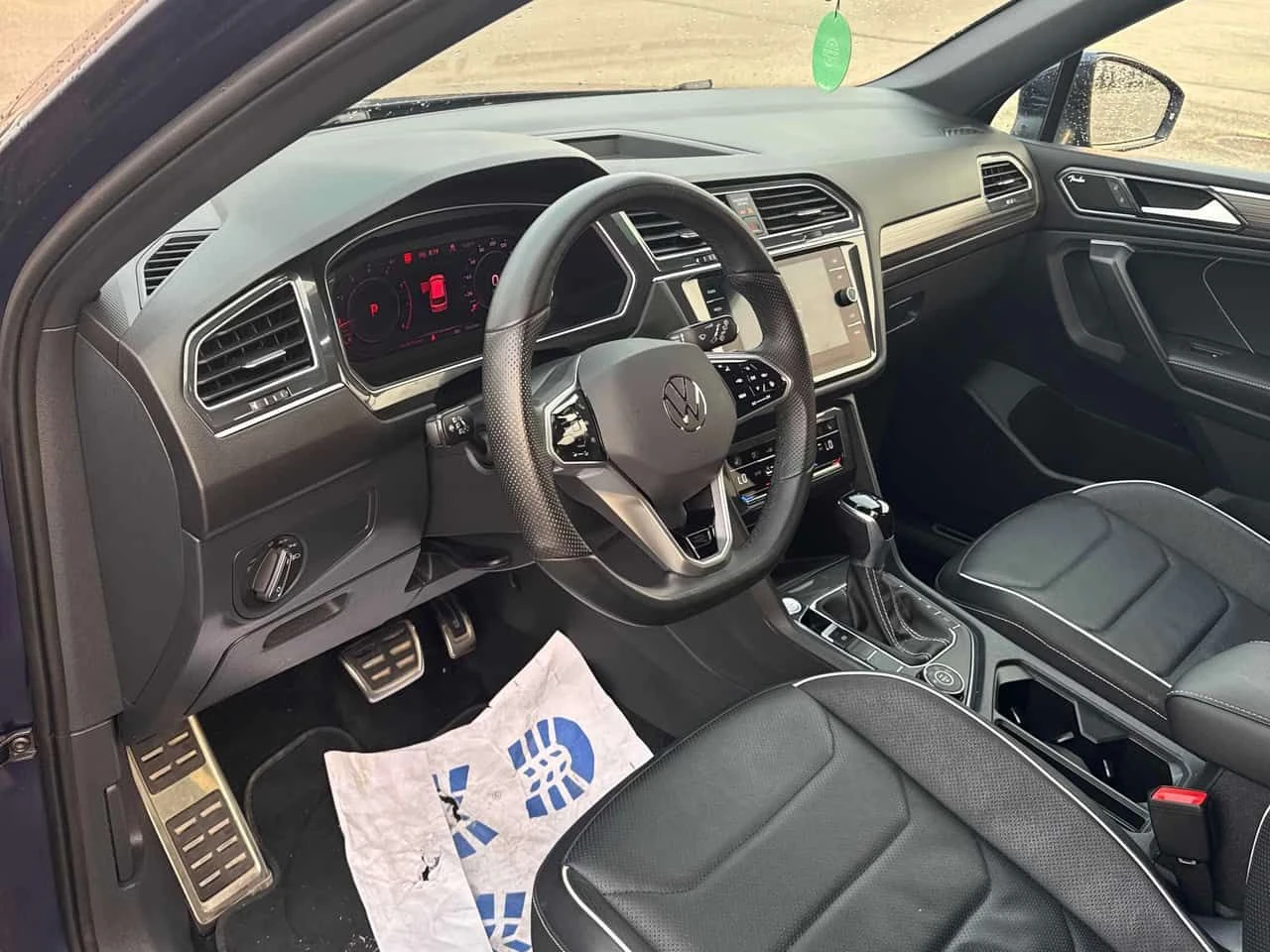 VW Tiguan * Highline R Line * CARFAX * БЕЗ ПЪРВОНАЧАЛНА ВНОС, снимка 5 - Автомобили и джипове - 55410530