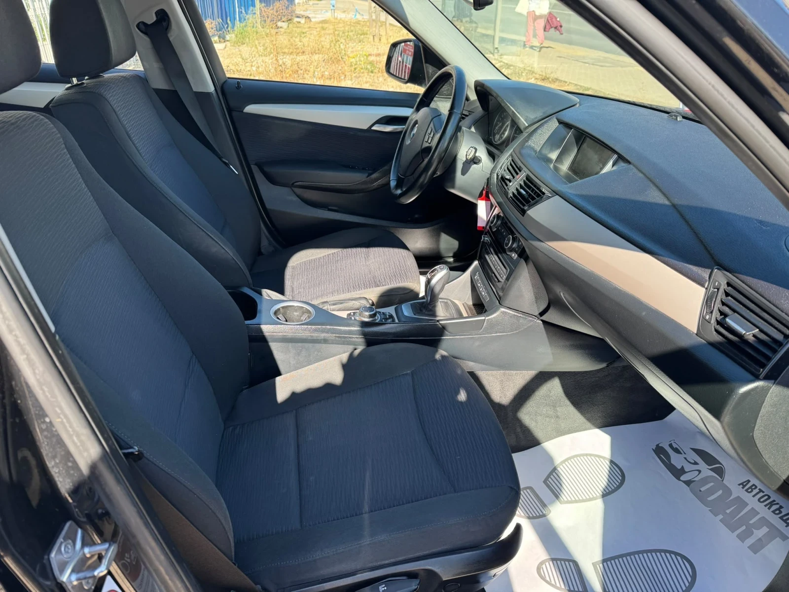 BMW X1 2.0D/AVTOMAT/NAVI, снимка 12 - Автомобили и джипове - 56313725
