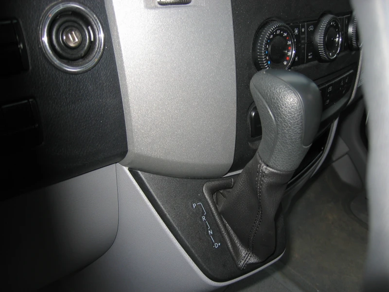 Mercedes-Benz Sprinter CDR, снимка 4 - Бусове и автобуси - 53326644