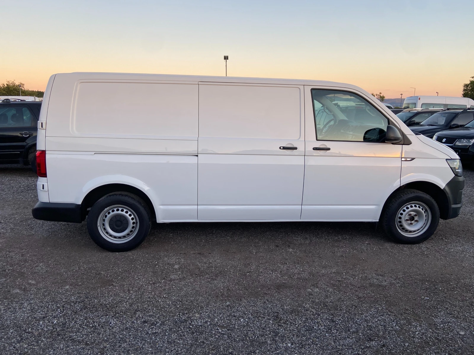 VW Transporter T6 2.0 МАКСИ БАЗА - изображение 5