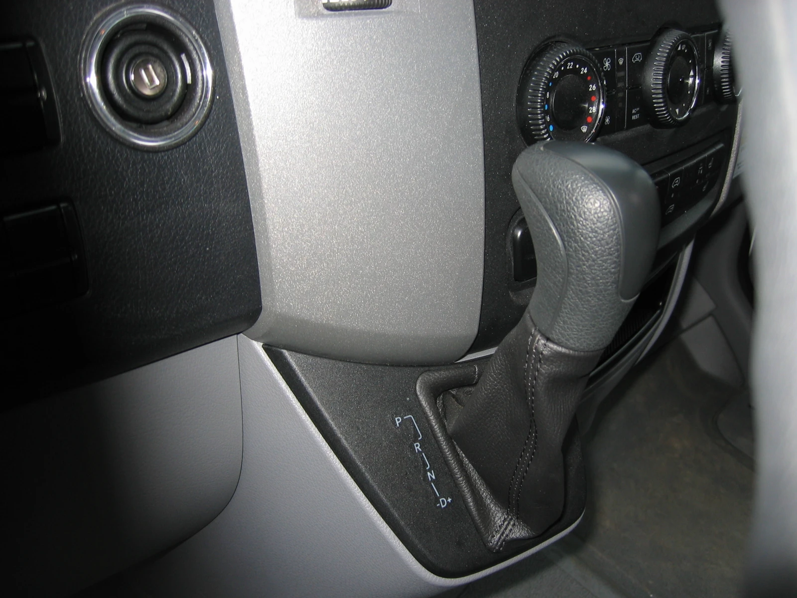 Mercedes-Benz Sprinter CDR - изображение 4