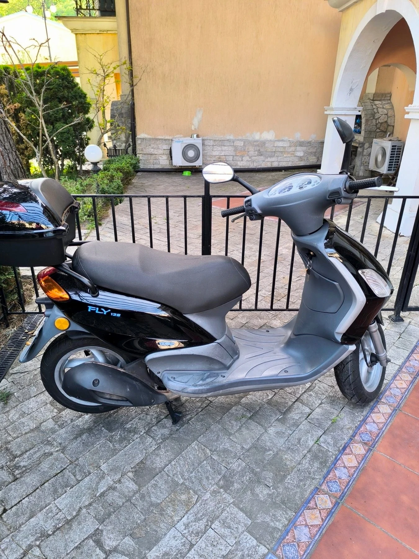 Piaggio Fly 125 - изображение 3