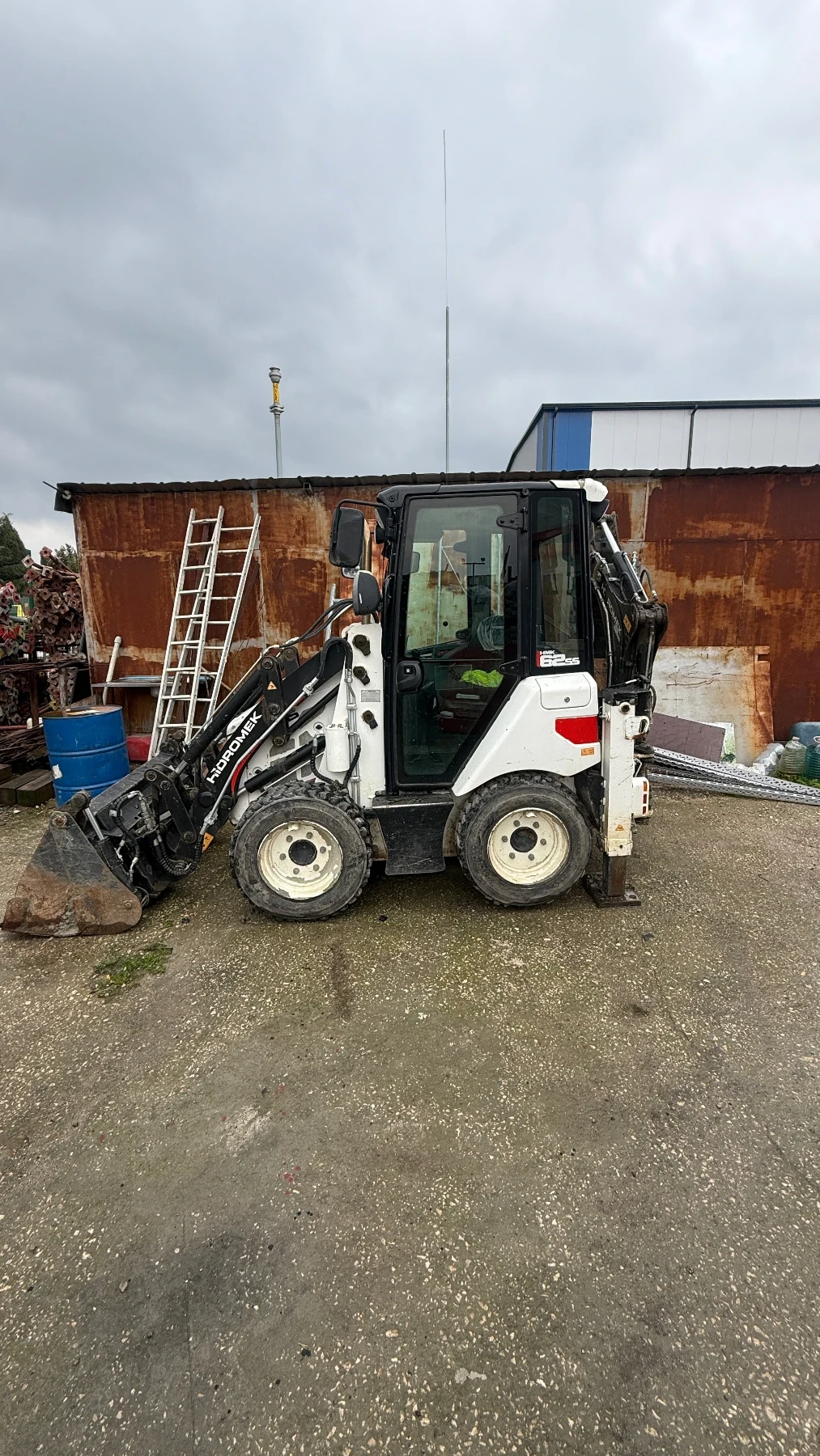 Багер Hidromek 62ss, снимка 2 - Индустриална техника - 53981946