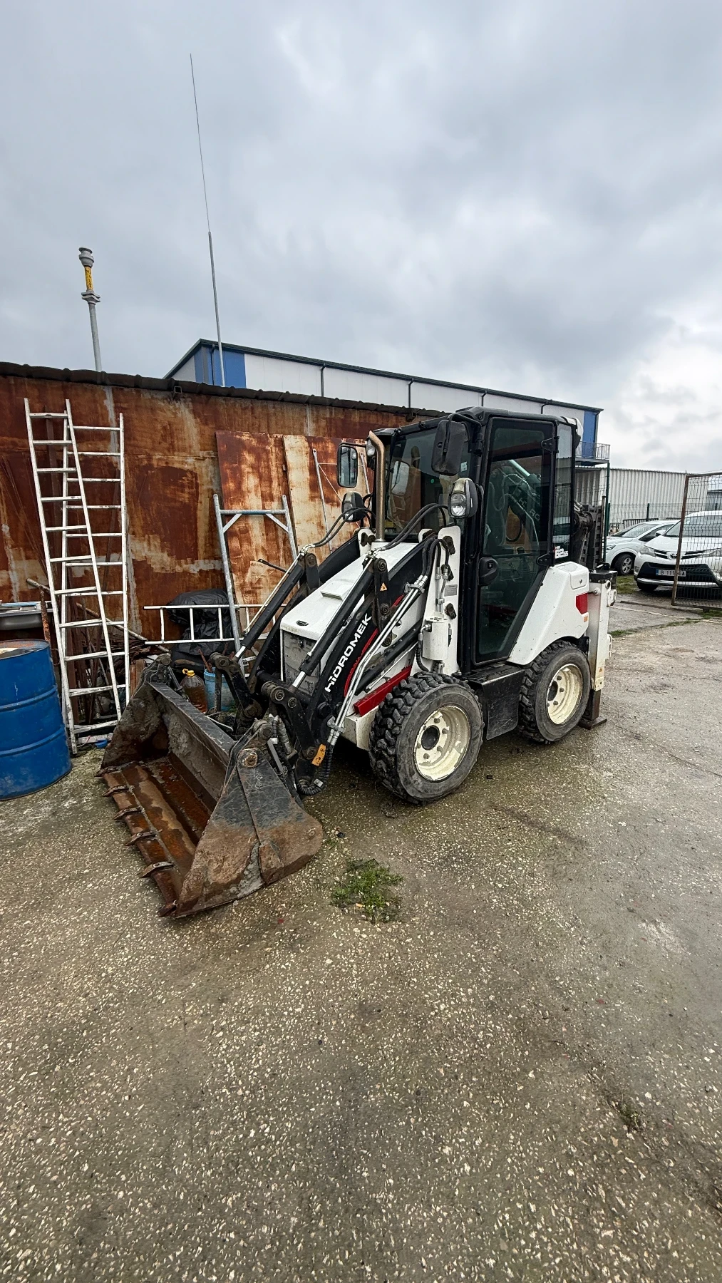 Багер Hidromek 62ss, снимка 3 - Индустриална техника - 53981946