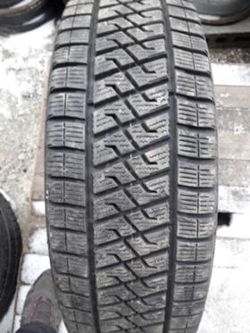 Гуми Зимни 215/70R15, снимка 1