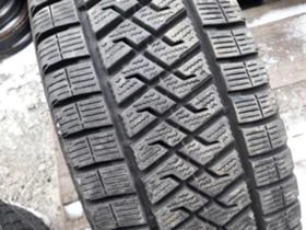 Гуми Зимни 215/70R15, снимка 3