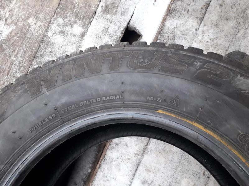 Гуми Зимни 215/70R15, снимка 5 - Гуми и джанти - 24499822