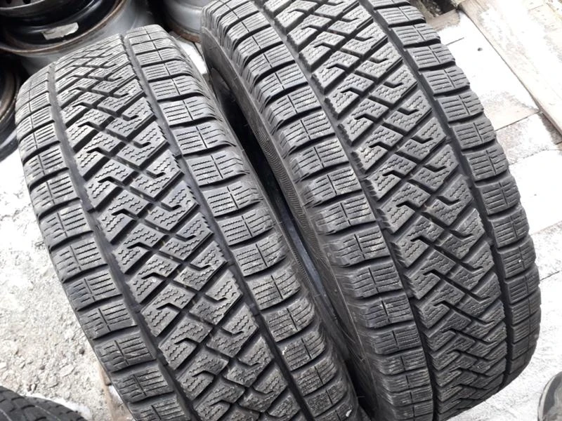 Гуми Зимни 215/70R15, снимка 10 - Гуми и джанти - 24499822