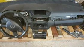 Mercedes-Benz 220 Е212, снимка 10