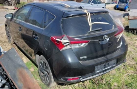 Toyota Auris 1.2i 115k.c., снимка 5