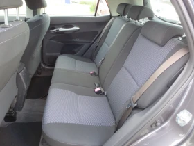 Toyota Auris 1.4 D4D, снимка 11