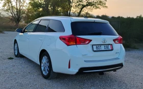 Toyota Auris 1.4 D4D 90к.с Keyless * Navi* Camera* Bluetooth* , снимка 4