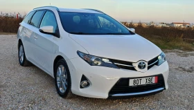 Toyota Auris 1.4 D4D 90к.с Keyless * Navi* Camera* Bluetooth* , снимка 5
