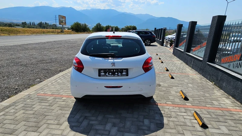 Peugeot 208 1.4xdi-Navi, снимка 4 - Автомобили и джипове - 46849681