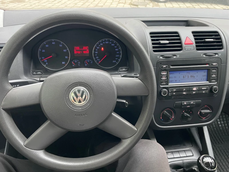 VW Golf 1.6i, снимка 12 - Автомобили и джипове - 46910433