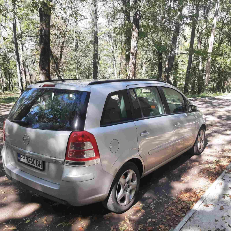 Opel Zafira 1.7 CDTI, снимка 5 - Автомобили и джипове - 47448592