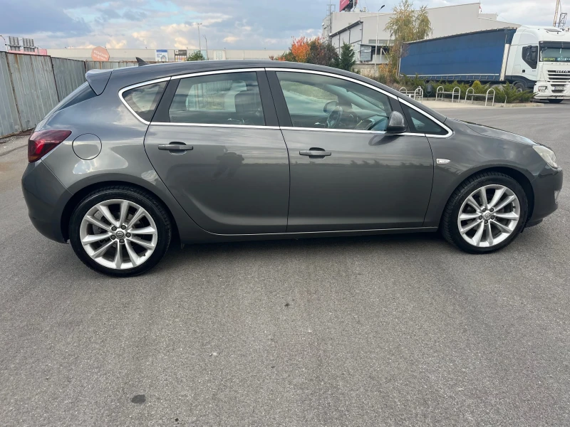 Opel Astra 1.4 T COSMO GAZ, снимка 5 - Автомобили и джипове - 47789975