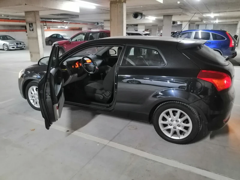 Kia Ceed, снимка 6 - Автомобили и джипове - 48042838