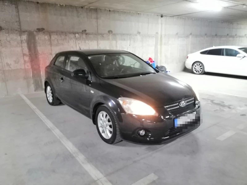 Kia Ceed, снимка 4 - Автомобили и джипове - 48042838