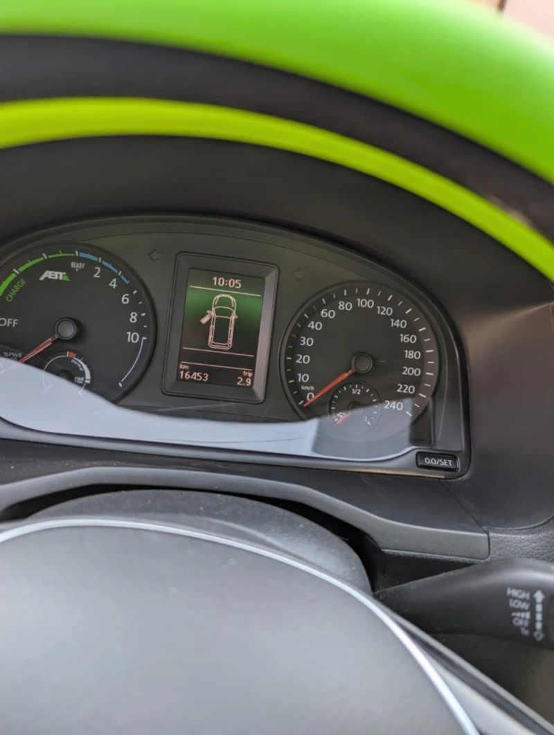 VW Caddy MAXI, снимка 8 - Автомобили и джипове - 52517543