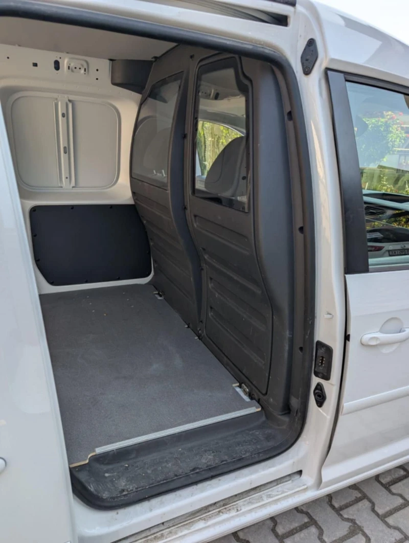 VW Caddy MAXI, снимка 5 - Автомобили и джипове - 52517543