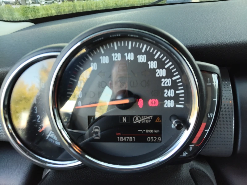 Mini Cooper 1, 5i 136ps KEYLESS GO, снимка 9 - Автомобили и джипове - 51594025