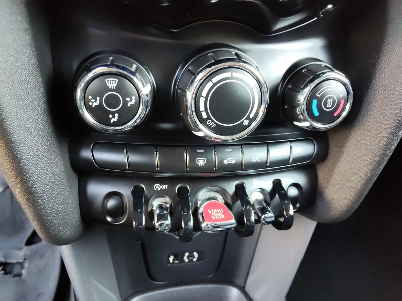 Mini Cooper 1, 5i 136ps KEYLESS GO, снимка 11 - Автомобили и джипове - 51594025