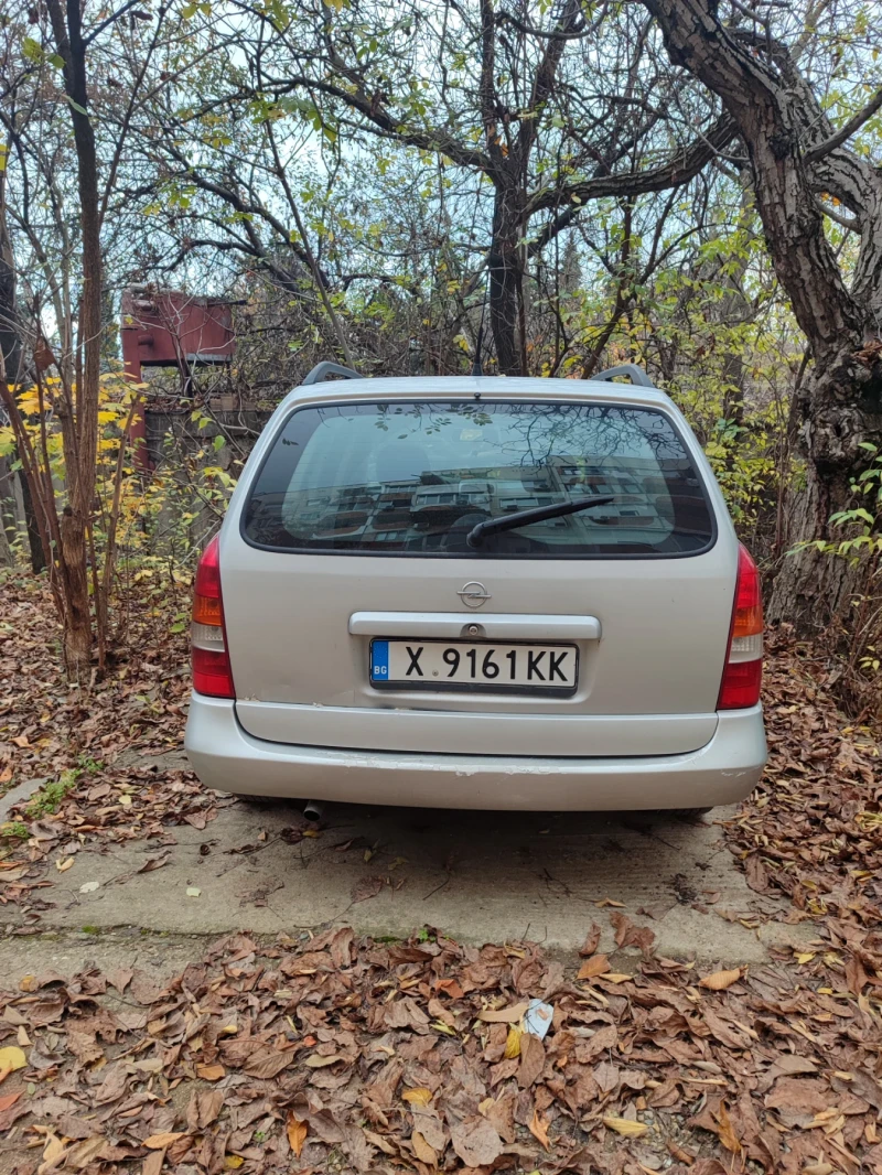 Opel Astra 1, 6 i, снимка 2 - Автомобили и джипове - 52514357