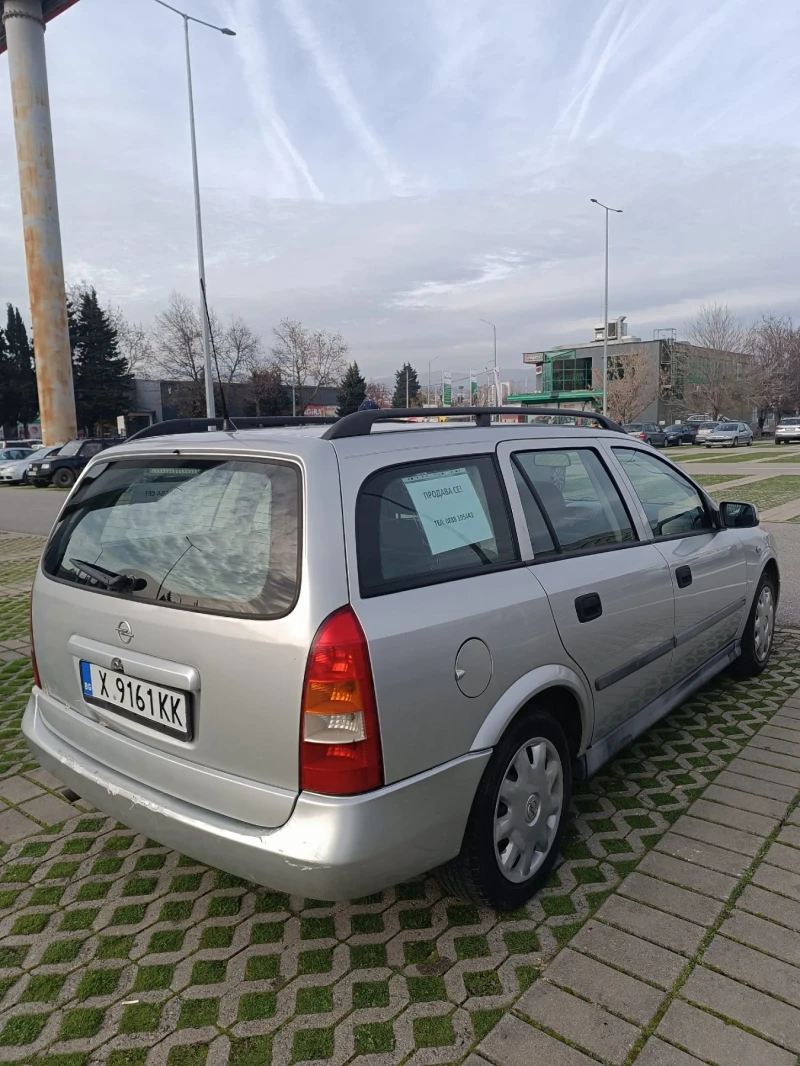 Opel Astra 1, 6 i, снимка 4 - Автомобили и джипове - 52514357