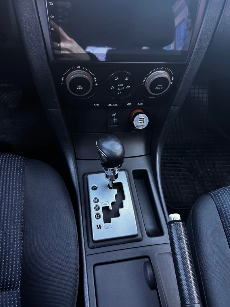 Mazda 3 1, 6, снимка 8 - Автомобили и джипове - 52928380