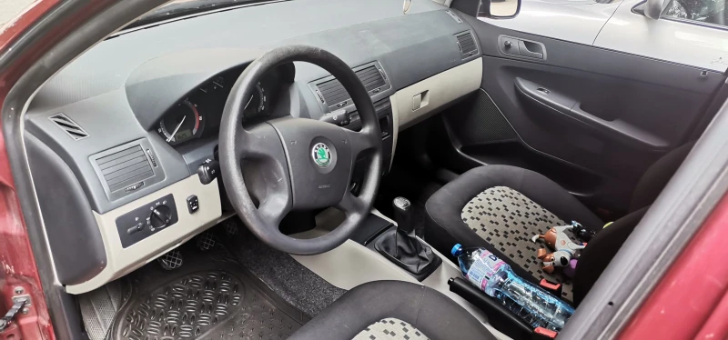 Skoda Fabia 1.2 64 HTP 130000km, снимка 5 - Автомобили и джипове - 53281058