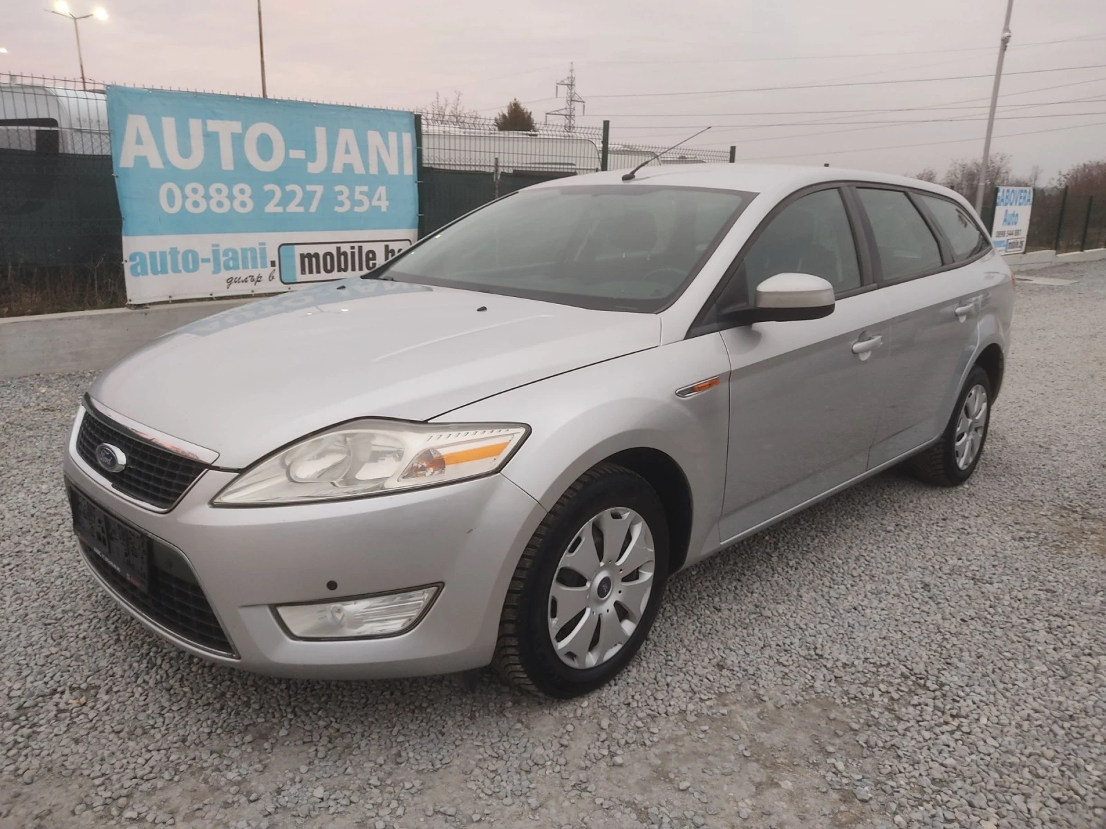 Ford Mondeo 2.0TDCi/6 СКОРОСТИ/140к.с./NAVi - изображение 2