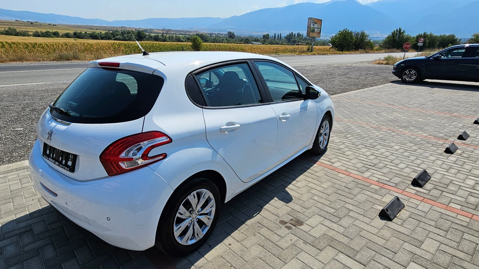 Peugeot 208 1.4xdi-NAVI - изображение 3