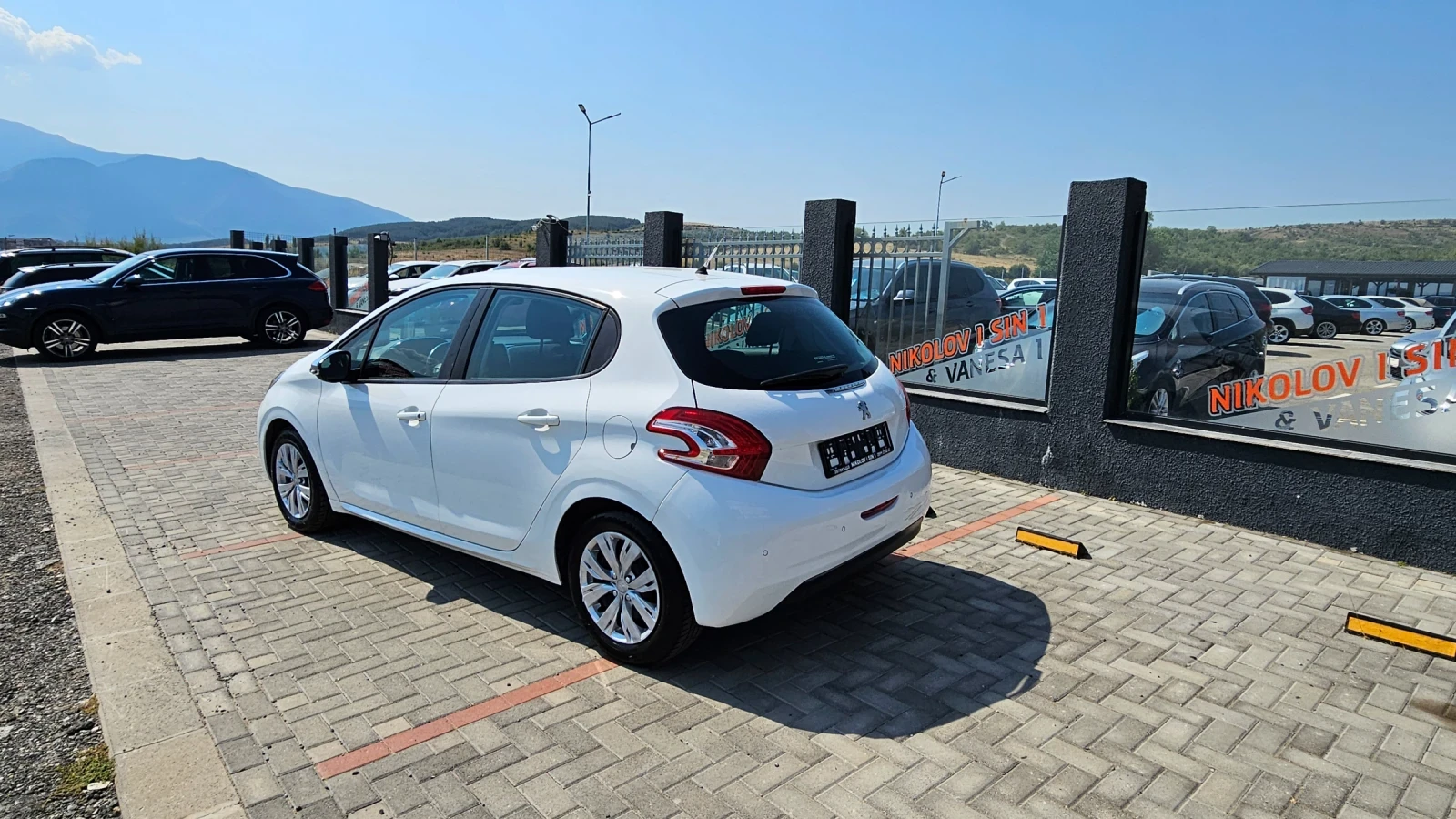 Peugeot 208 1.4xdi-NAVI - изображение 5