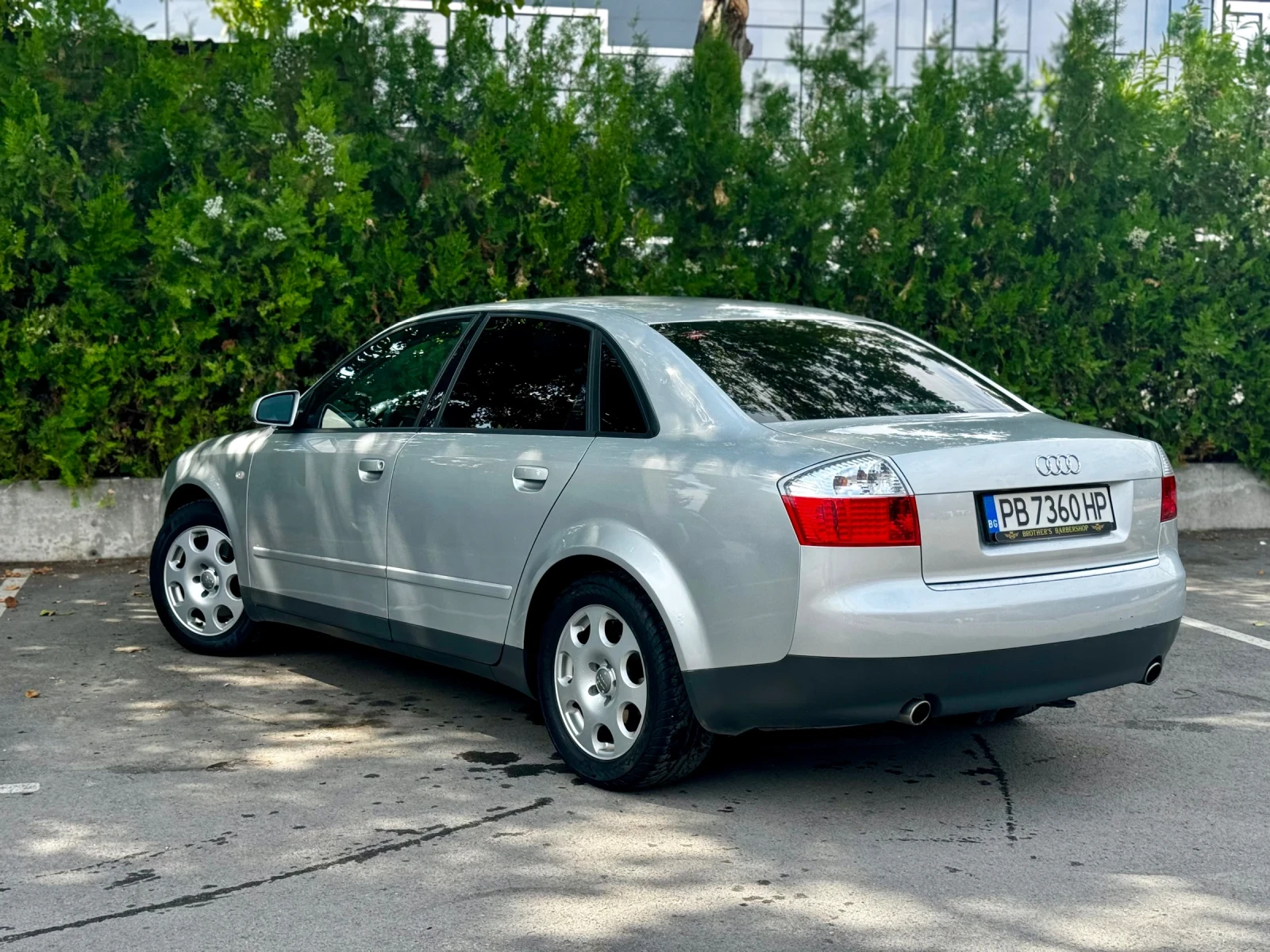 Audi A4 2.4 - изображение 4