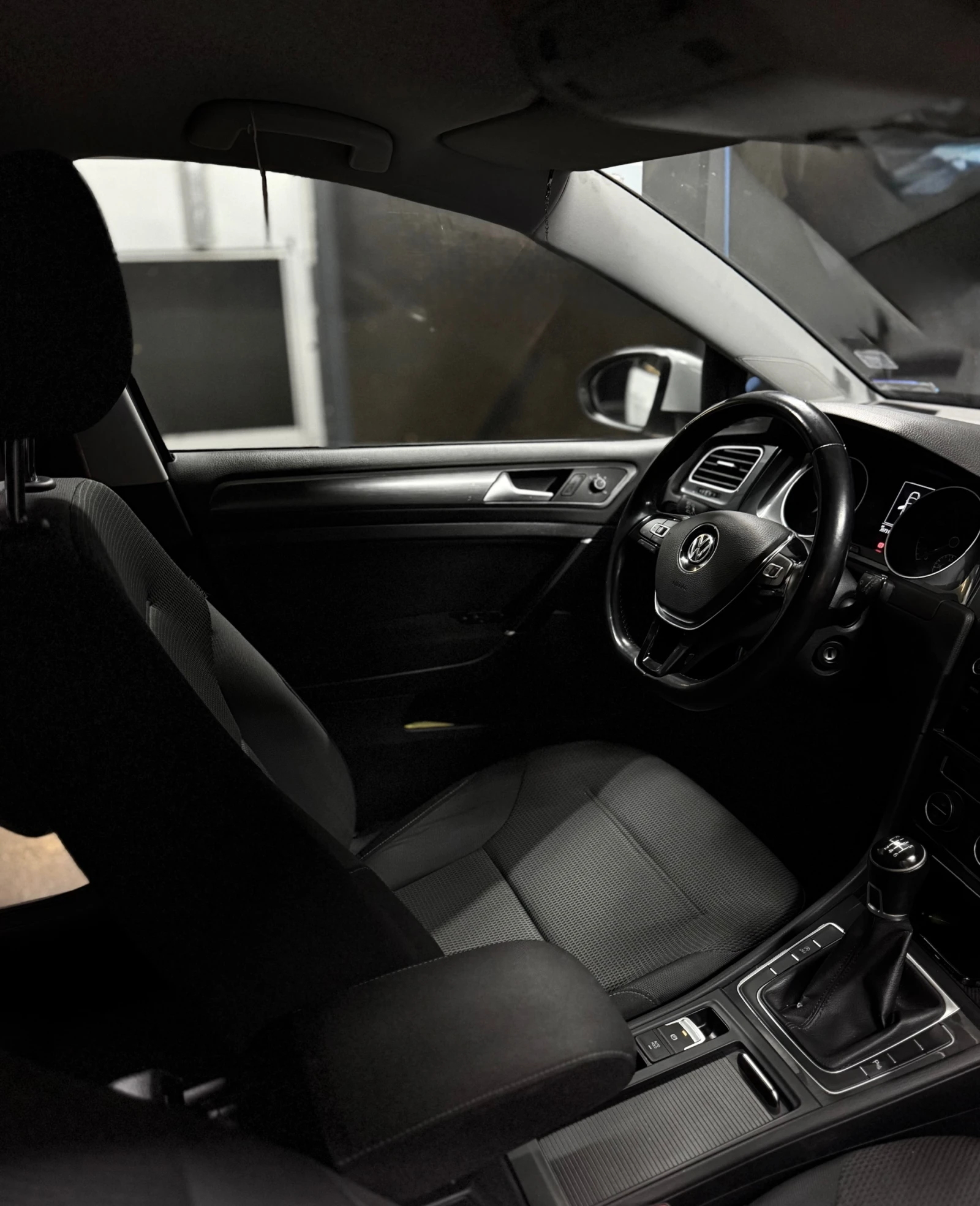 VW Golf 1.5 TSI Comfortline DISTRONIC - изображение 8