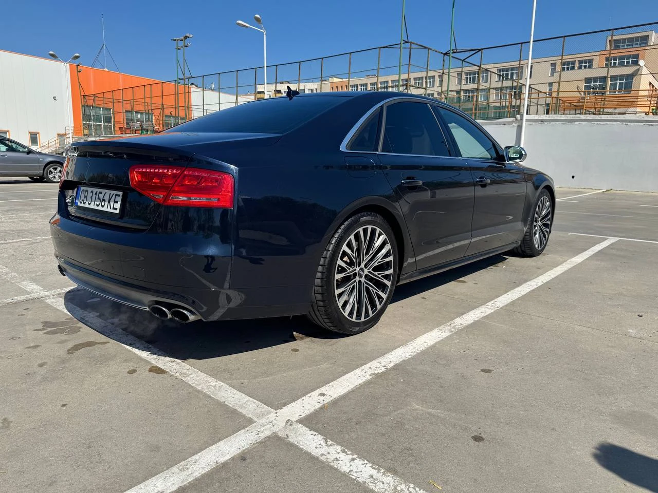 Audi S8 PLUS  - изображение 4