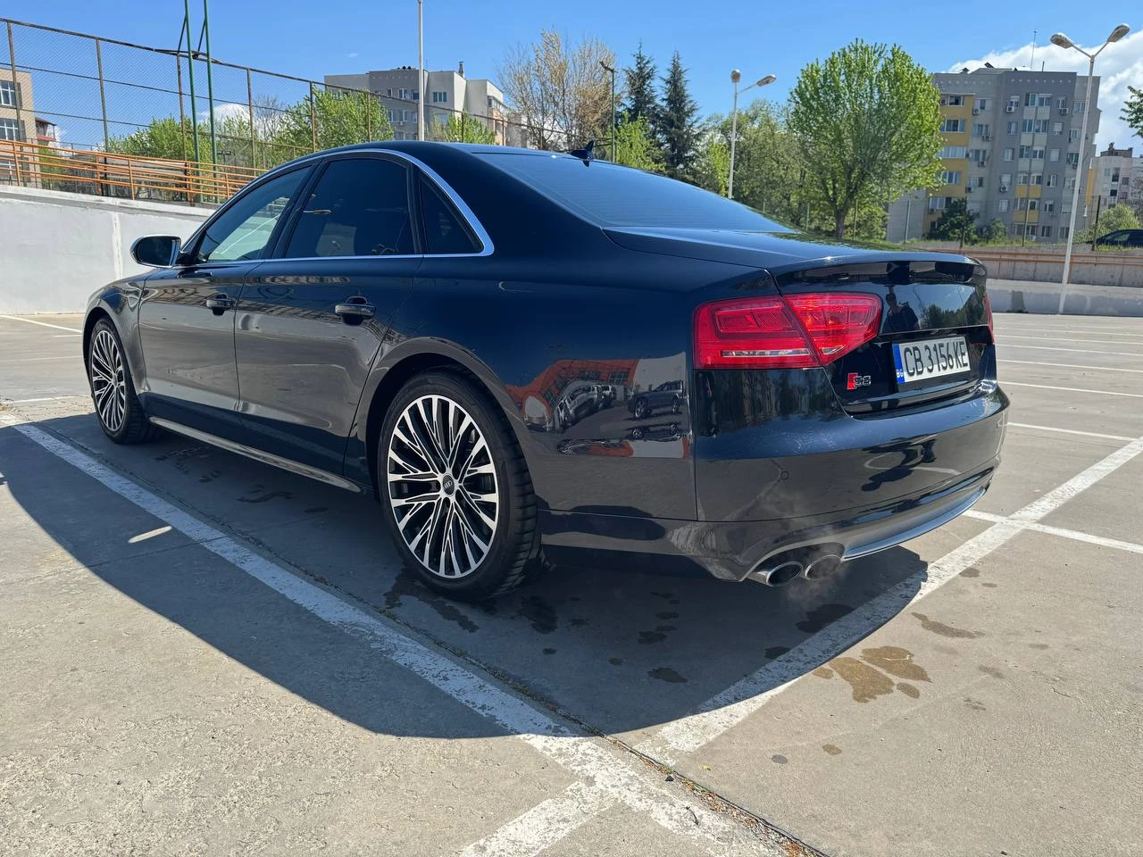 Audi S8 PLUS  - изображение 3