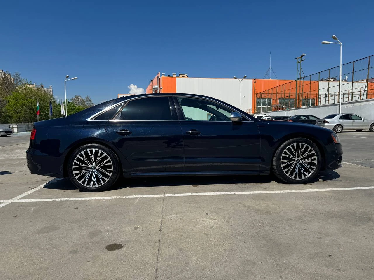 Audi S8 PLUS  - изображение 6