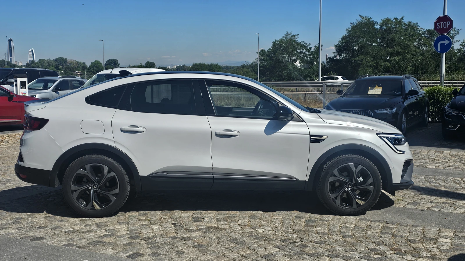 Renault Arkana E-TECH ENGINEERED  Hybrid 160 - изображение 7