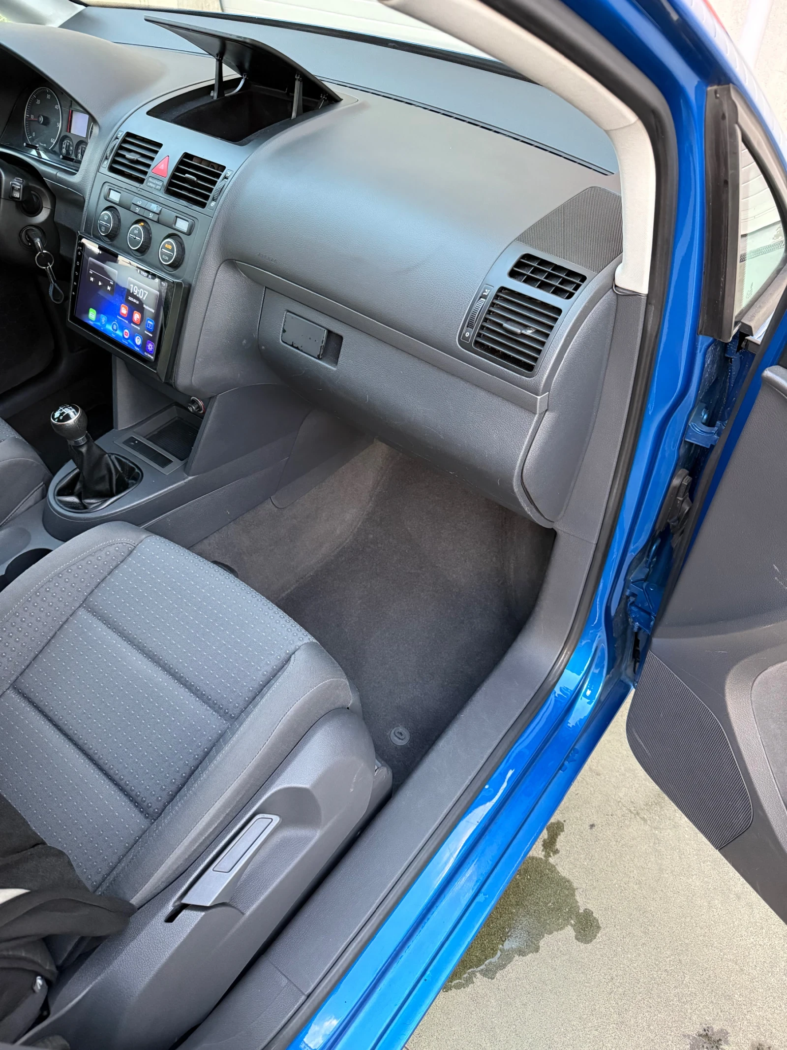 VW Touran 2.0 TDI (136 Hp), 99000KM | Mobile.bg   11