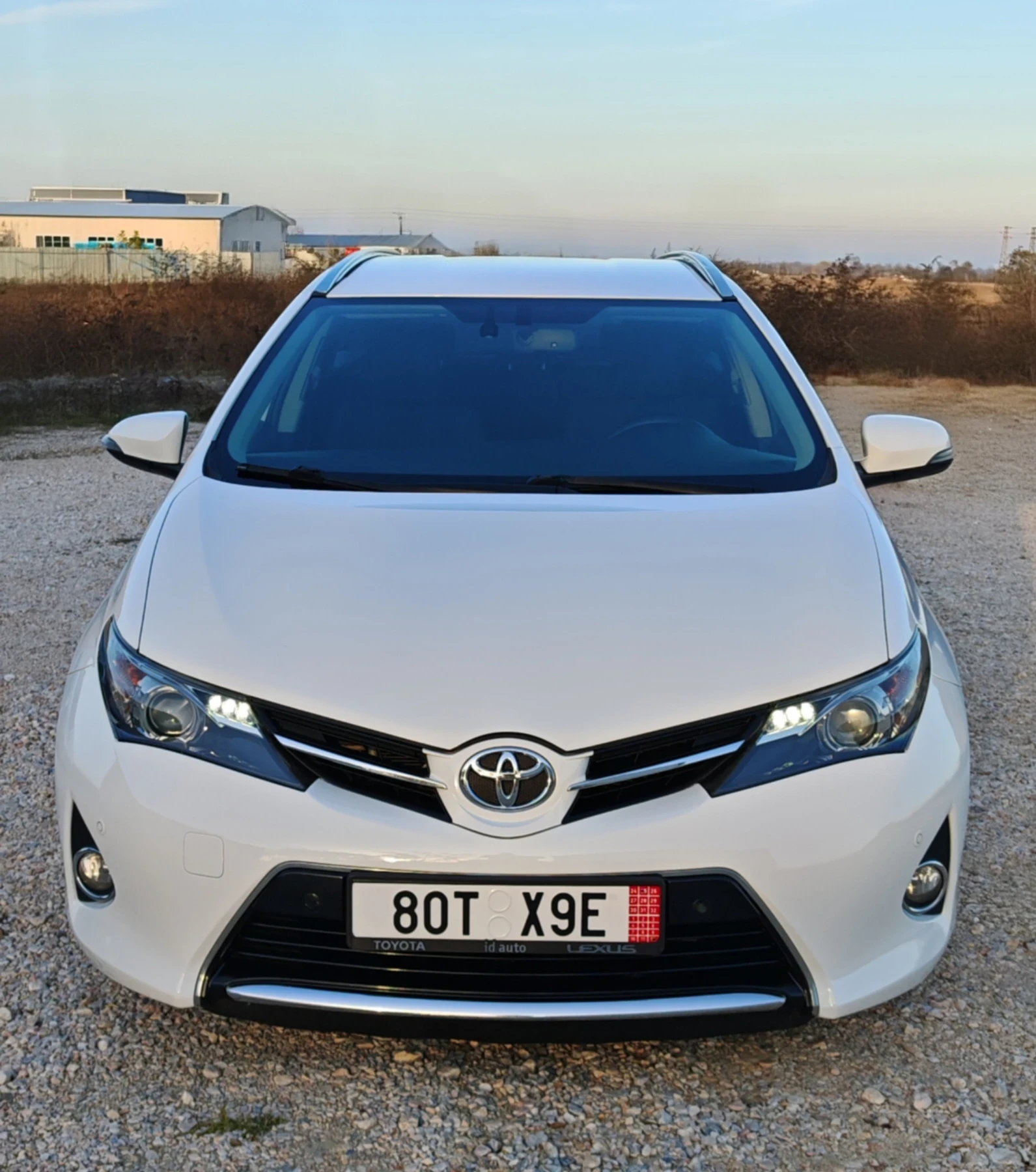 Toyota Auris 1.4 D4D 90. Keyless * Navi* Camera* Bluetooth*  | Mobile.bg   3